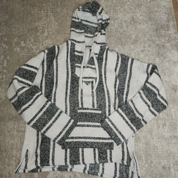 Sweaters - M/L Black & White Unisex Baja Hoodie